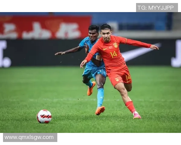 与足球明星亲密接触的机会让你体验不一样的足球魅力和激情 与足球明星亲密接触的机会让你体验不一样的足球魅力和激情