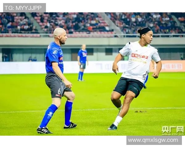 大小眼足球明星的独特魅力与球场风采解析