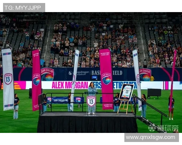 身披30号球衣的足球明星们：他们的传奇故事与辉煌成就