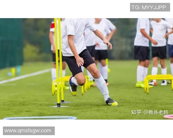 足球明星的魔鬼训练揭秘如何塑造顶级运动员的极限体能与技战术素养 足球明星的魔鬼训练揭秘如何塑造顶级运动员的极限体能与技战术素养