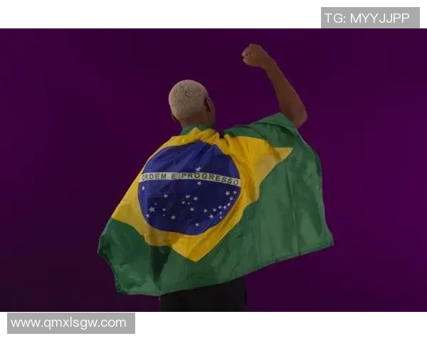 足球明星在摄影棚中的精彩瞬间展现与背后的故事揭秘